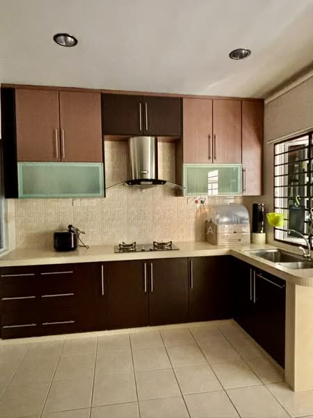 Rumah Berkembar untuk Dijual di Kemuning Utama Permai (Shah Alam) - Shawn Tan - Kitchen - PropertyGuru.com.my