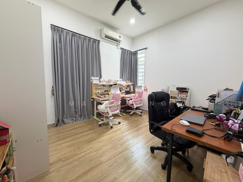 Semi-Detached House for Sale in Bandar Putra (Kulai) - May Chong - Study - PropertyGuru.com.my