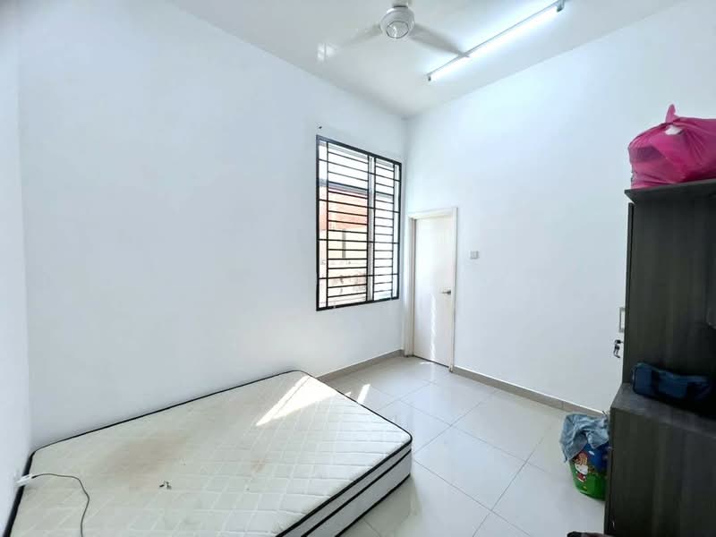 Rumah Berkembar untuk Dijual di Bandar Dato Onn (Tebrau) - Karl Lim - Bedroom - PropertyGuru.com.my