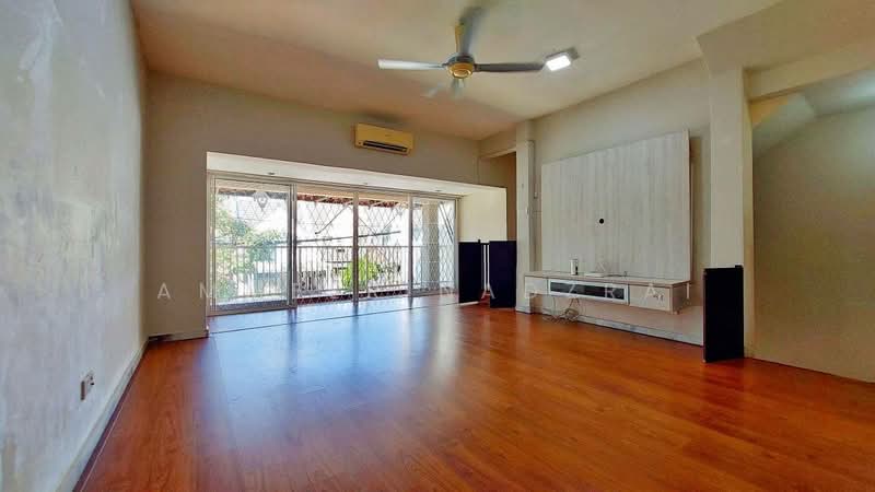 Rumah Teres 2.5 Tingkat untuk Dijual di Setiawangsa (Kuala Lumpur) - Ammeer Nadzrai - Living Room - PropertyGuru.com.my