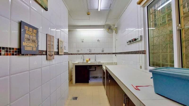 Rumah Teres 2.5 Tingkat untuk Dijual di Setiawangsa (Kuala Lumpur) - Ammeer Nadzrai - Kitchen - PropertyGuru.com.my