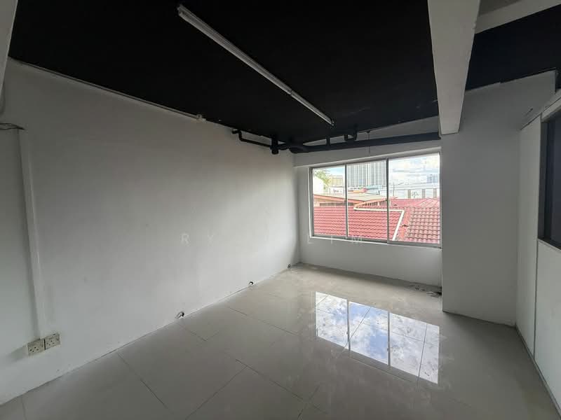 Shop for Rent in Taman Kepong (Kepong) - Ryan Lim - Interior - PropertyGuru.com.my