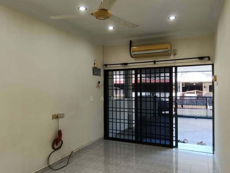 Rumah Teres 1 Tingkat untuk Dijual di Taman Sri Perkasa (Ipoh) - Sam . - Living Room - PropertyGuru.com.my