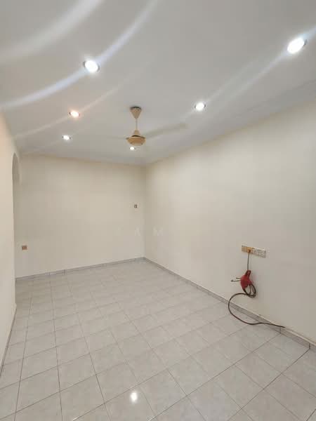 1-storey Terraced House for Sale in Taman Sri Perkasa (Ipoh) - Sam . - Interior - PropertyGuru.com.my