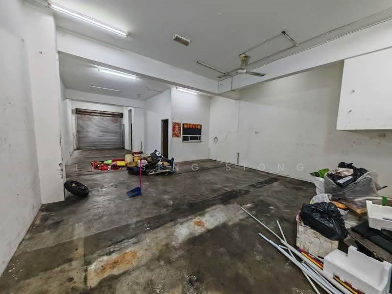 Shop for Rent in Sungai Buloh (Selangor) - Lee Sing Siong - Interior - PropertyGuru.com.my