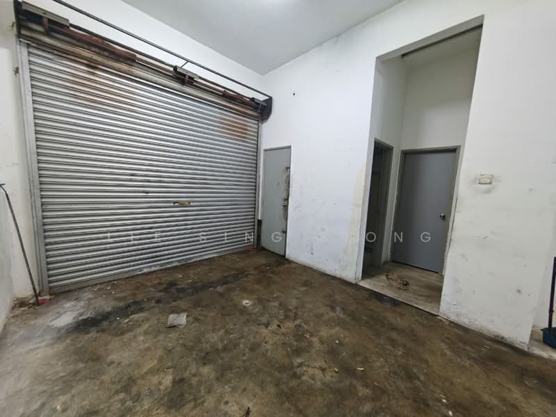 Shop for Rent in Sungai Buloh (Selangor) - Lee Sing Siong - Interior - PropertyGuru.com.my
