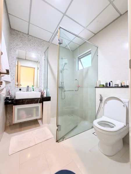 Condominium for Sale at 10 Mont Kiara @ MK10 - Andrew Lee - Bathroom - PropertyGuru.com.my