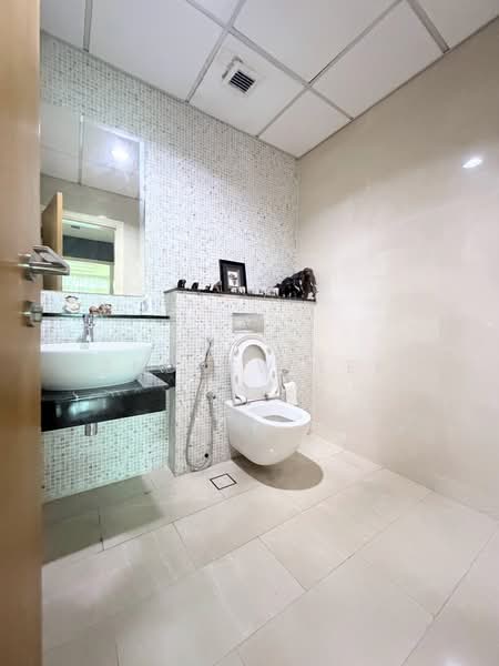Condominium for Sale at 10 Mont Kiara @ MK10 - Andrew Lee - Bathroom - PropertyGuru.com.my