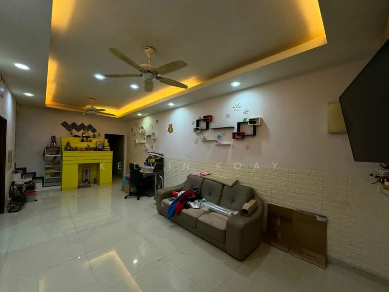 1-storey Terraced House for Sale in Permas Jaya (Johor Bahru) - Kelvin Koay - Living Room - PropertyGuru.com.my