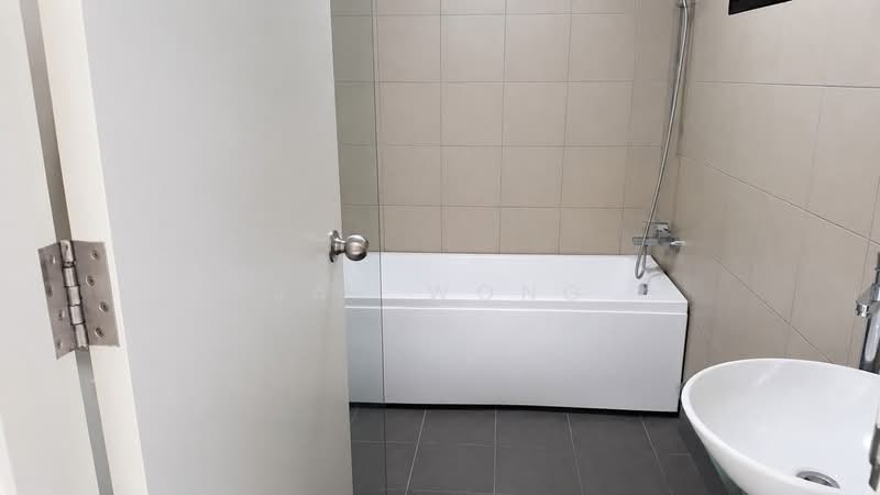 Servis Apartment untuk Dijual di Greenfield Residence - Jax Wong - Bathroom - PropertyGuru.com.my