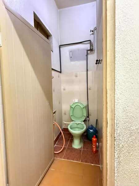 2-storey Terraced House for Sale in Taman Mawar (Butterworth) - SH Lee - Bathroom - PropertyGuru.com.my