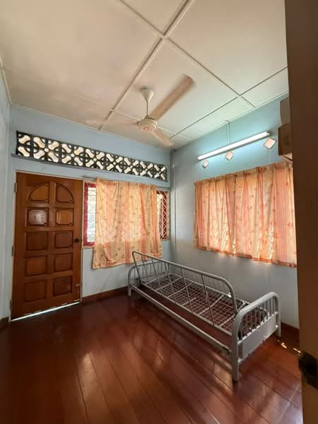 2-storey Terraced House for Sale in Taman Mawar (Butterworth) - SH Lee - Bedroom - PropertyGuru.com.my