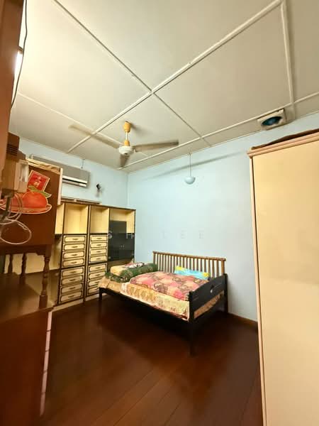 2-storey Terraced House for Sale in Taman Mawar (Butterworth) - SH Lee - Bedroom - PropertyGuru.com.my