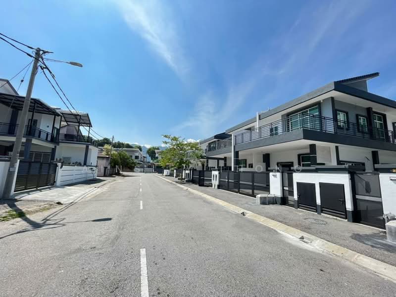 Cluster House for Sale in Ipoh (Perak) - Ainsley Thong - Exterior - PropertyGuru.com.my