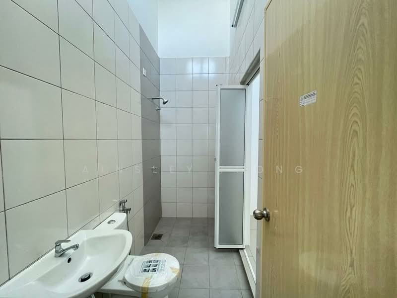 Cluster House for Sale in Ipoh (Perak) - Ainsley Thong - Bathroom - PropertyGuru.com.my