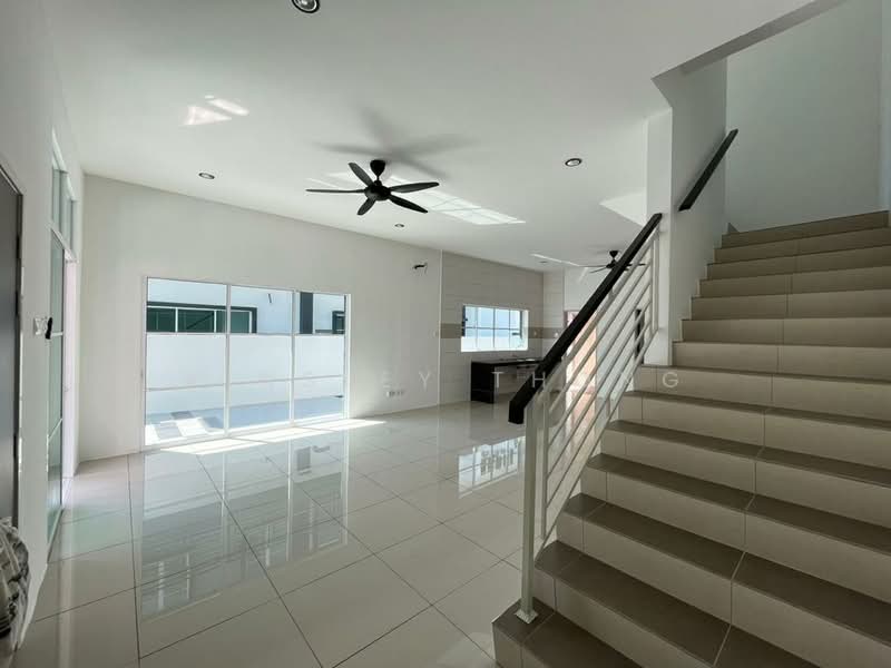 Cluster House for Sale in Ipoh (Perak) - Ainsley Thong - Living Room - PropertyGuru.com.my
