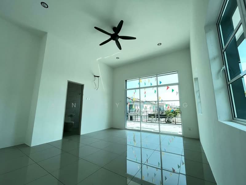 Cluster House for Sale in Ipoh (Perak) - Ainsley Thong - Living Room - PropertyGuru.com.my