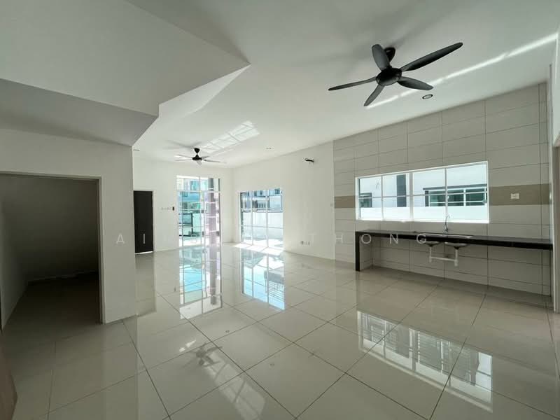 Cluster House for Sale in Ipoh (Perak) - Ainsley Thong - Living Room - PropertyGuru.com.my