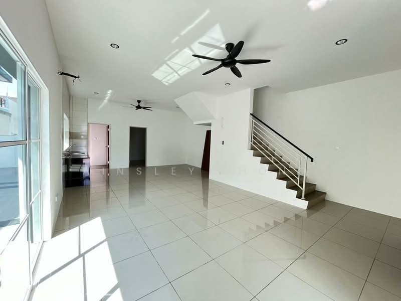 Cluster House for Sale in Ipoh (Perak) - Ainsley Thong - Living Room - PropertyGuru.com.my