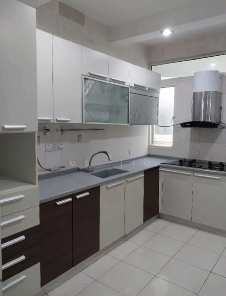 Condominium for Sale at Regency Heights Condo - Ms. Lim - Kitchen - PropertyGuru.com.my
