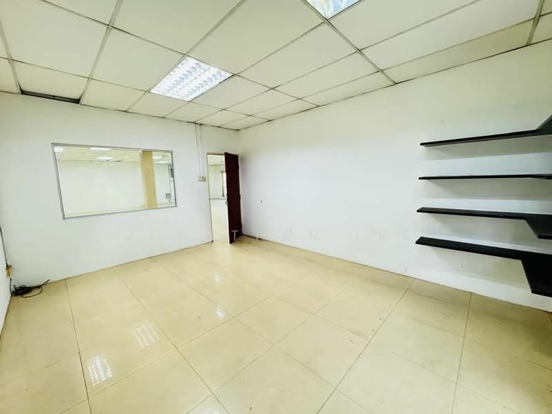 Terrace Factory for Sale in Taman Perindustrian Puchong (Puchong) - Jonathan Lee - PropertyGuru.com.my