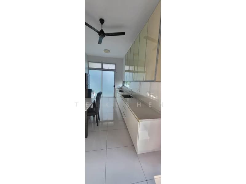 2-storey Terraced House for Sale in Taman Mount Austin (Tebrau) - Teik Shen - Kitchen - PropertyGuru.com.my
