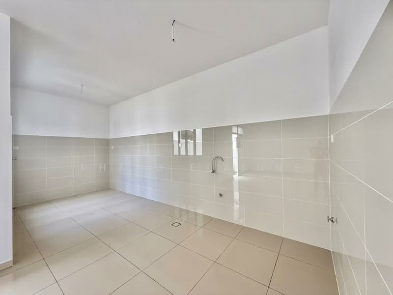 Cluster House for Sale in Eco Botanic (Iskandar Puteri (Nusajaya)) - Phang Elainne - Kitchen - PropertyGuru.com.my