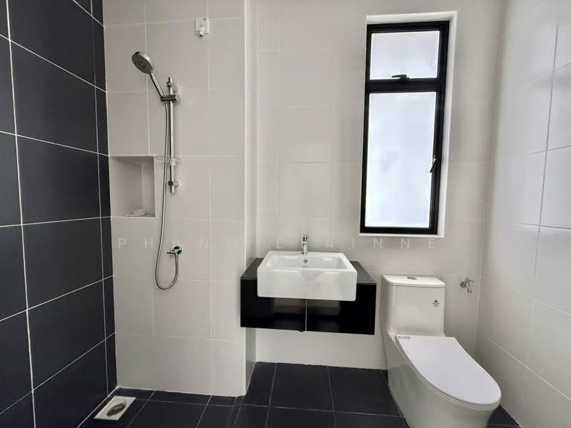 Cluster House for Sale in Eco Botanic (Iskandar Puteri (Nusajaya)) - Phang Elainne - Bathroom - PropertyGuru.com.my