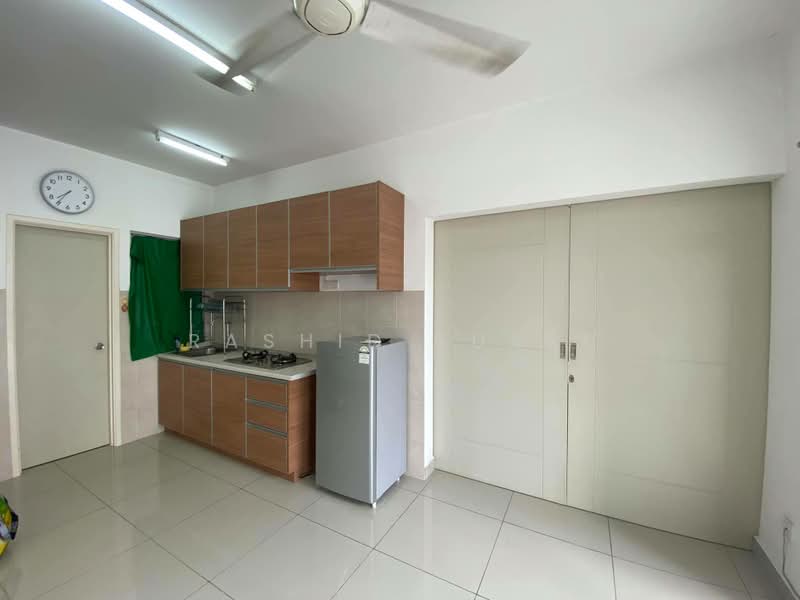 Servis Apartment untuk Disewa di Gaya @ Melawati - Rashid Sukri - Kitchen - PropertyGuru.com.my