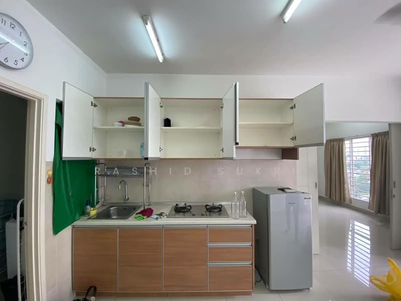 Servis Apartment untuk Disewa di Gaya @ Melawati - Rashid Sukri - Kitchen - PropertyGuru.com.my