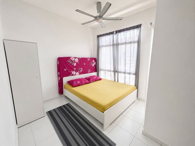 Rumah Teres 2 Tingkat untuk Dijual di Eco Grandeur (Puncak Alam) - Ashraff Daniel - Bedroom - PropertyGuru.com.my