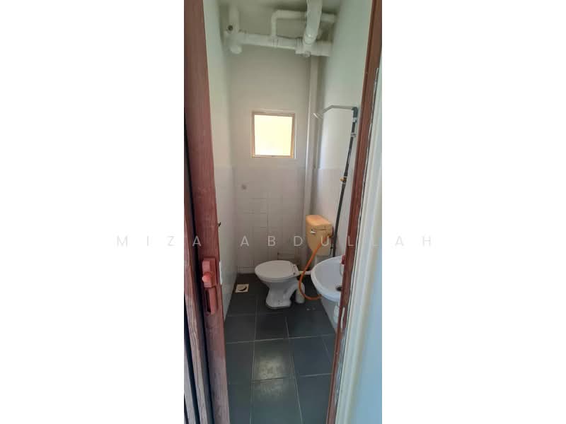 Apartment for Sale at Ukay Perdana - Miza Abdullah - Bathroom - PropertyGuru.com.my