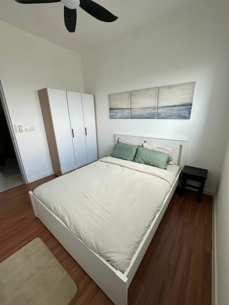 Kondominium untuk Dijual di Rumbia Residence - Chloe Chan - Bedroom - PropertyGuru.com.my