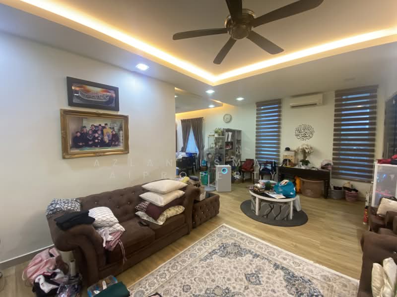 Rumah Teres 2 Tingkat untuk Dijual di Taman Seri Austin (Tebrau) - Azlan Ismail aiproperty - Living Room - PropertyGuru.com.my