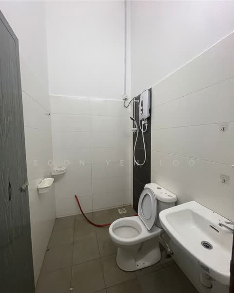 Rumah Teres 1 Tingkat untuk Disewa di Kuantan (Pahang) - Soon Yen Loo - Bathroom - PropertyGuru.com.my
