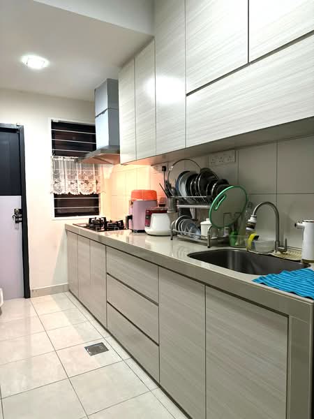 Townhouse for Sale in Bandar Sungai Long (Selangor) - Terry Yee - Kitchen - PropertyGuru.com.my