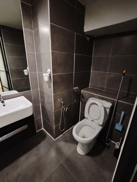 Condominium for Rent at Empire Damansara (Empire SOHO 2) - Tom Lee - Bathroom - PropertyGuru.com.my