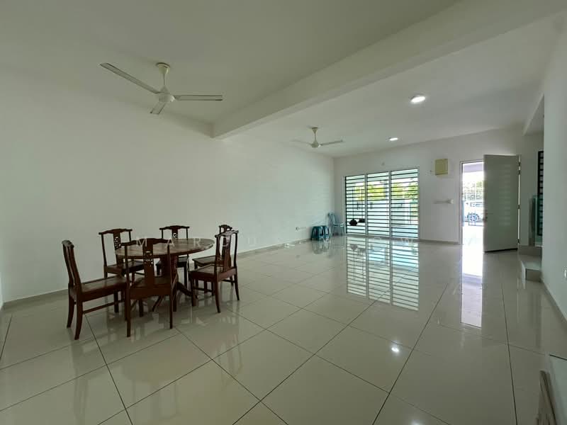 Rumah Teres 2 Tingkat untuk Disewa di Seremban (Negeri Sembilan) - Marcus Yeow - Living Room - PropertyGuru.com.my