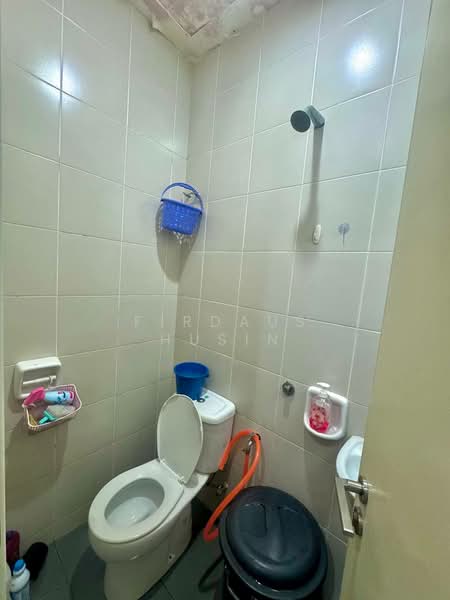 Rumah Teres untuk Dijual di Alam Damai (Cheras) - Firdaus Husin - Bathroom - PropertyGuru.com.my