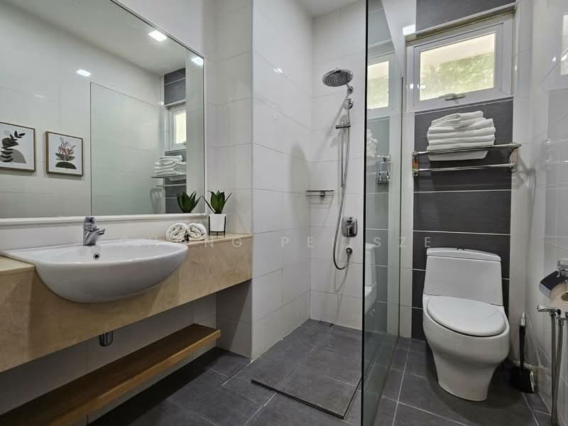 Rumah Berkembar untuk Disewa di Taman Sri Hartamas (Sri Hartamas) - Chong Pei Sze - Bathroom - PropertyGuru.com.my
