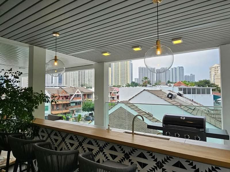 Rumah Berkembar untuk Disewa di Taman Sri Hartamas (Sri Hartamas) - Chong Pei Sze - Balcony - PropertyGuru.com.my