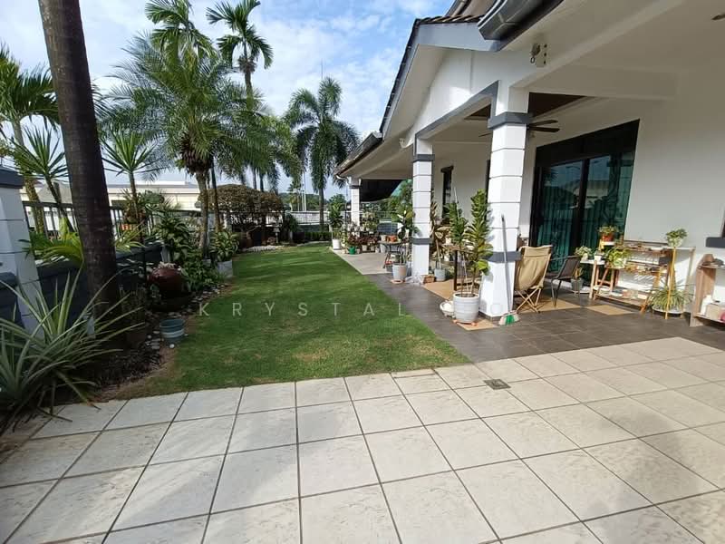 Cluster House for Sale in Austin Heights (Tebrau) - Krystal Ho - Exterior - PropertyGuru.com.my