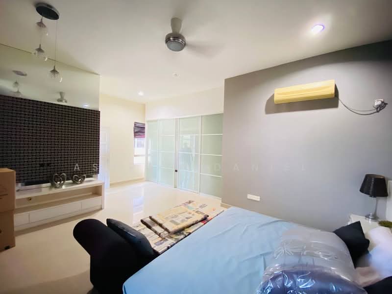 Bungalow for Sale in Puncak Pinggiran Putra (Dengkil) - Ashraff Daniel - Bedroom - PropertyGuru.com.my