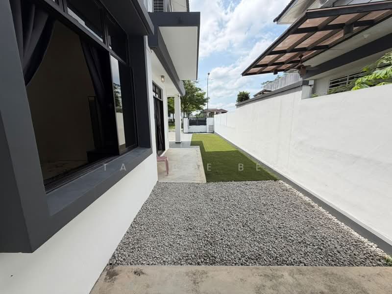 Cluster House for Sale in Taman Adda Heights (Tebrau) - Tan Bee Bee - Exterior - PropertyGuru.com.my