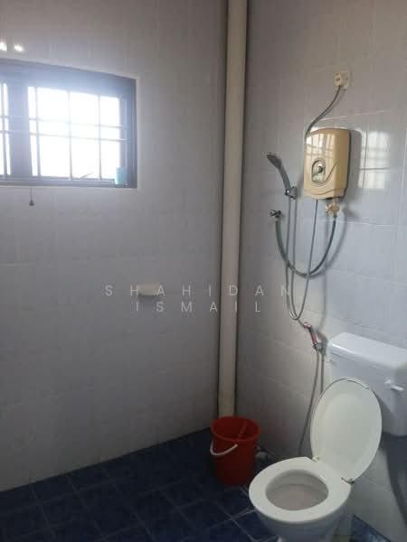 Rumah Teres 2.5 Tingkat untuk Dijual di Seri Manjung (Perak) - Shahidan Ismail - Bathroom - PropertyGuru.com.my