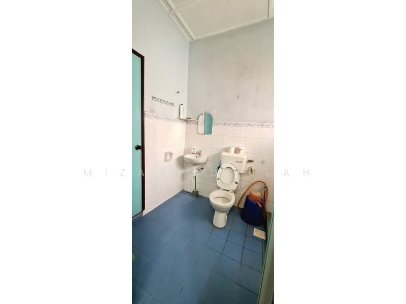 2-storey Terraced House for Sale in Pusat Bandar Puchong (Puchong) - Miza Abdullah - Bathroom - PropertyGuru.com.my