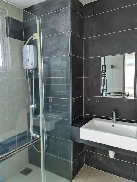 Kondominium untuk Disewa di Saville @ The Park - Tien Ee Yap - Bathroom - PropertyGuru.com.my