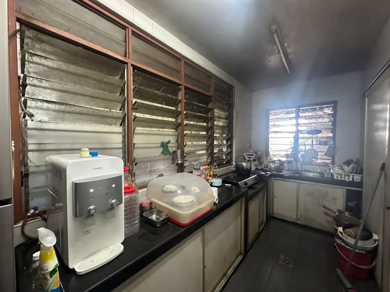 Rumah Teres 2 Tingkat untuk Dijual di Johor Bahru (Johor) - Amir Raziq - Kitchen - PropertyGuru.com.my