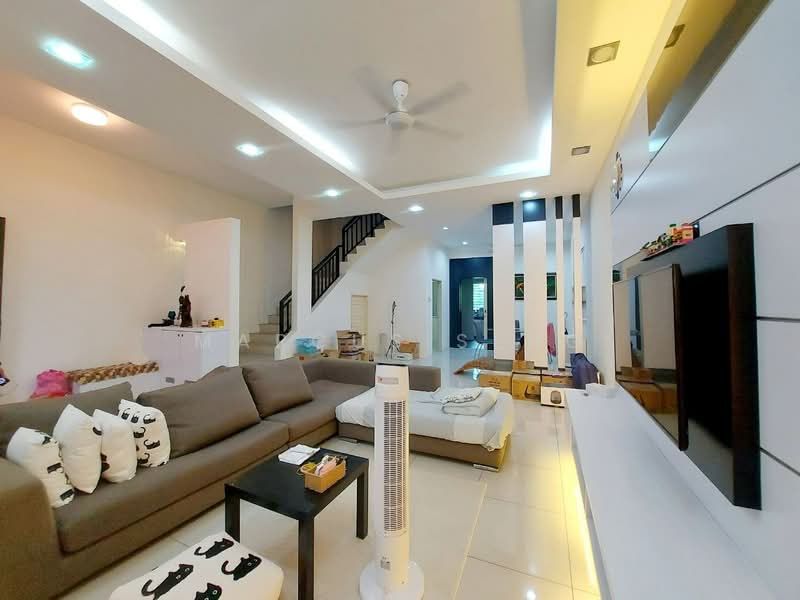 2-storey Terraced House for Sale in Bandar Baru Tambun (Tambun) - Marcus Seng - Living Room - PropertyGuru.com.my