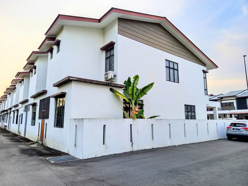 Rumah Teres 2 Tingkat untuk Dijual di Dengkil (Selangor) - Azhar Mohd - Exterior - PropertyGuru.com.my